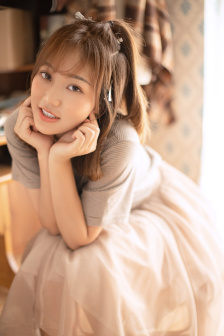 吕秀菱心锁